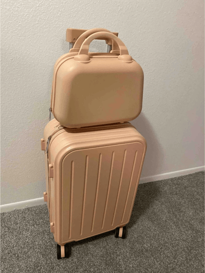 roamio atlas standing on gray carpet